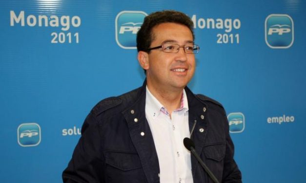 Fernando Manzano respalda la decisión de reformar la Constitución para fijar un techo de déficit