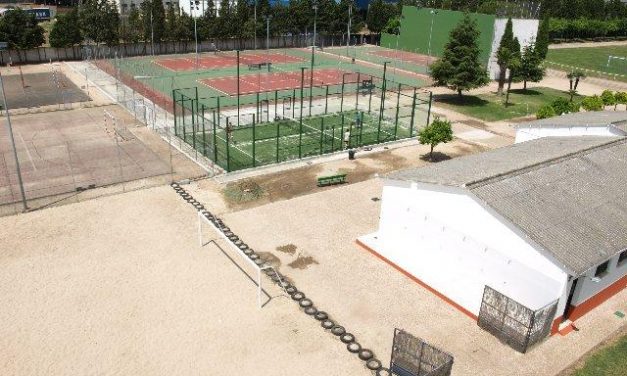 Las instalaciones deportivas de Moraleja sufren un robo de cableado eléctrico que deja sin luz a las pistas