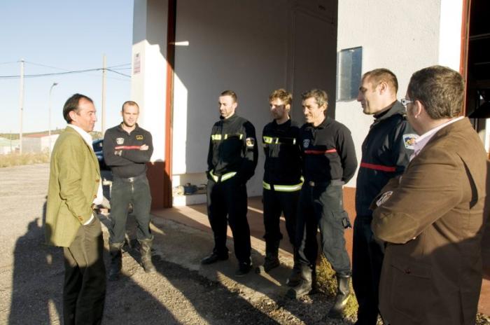 La Diputación estudia la ampliación del servicio de 24 horas de los bomberos de Valencia de Alcántara