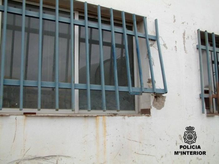La policía detiene “in fraganti” a cuatro individuos por robo en dos naves del polígono de Don Benito
