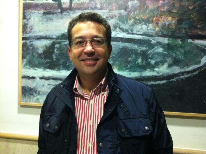 Carlos Floriano exige la dimisión del Ministro Blanco por su presunta vinculación con casos de corrupción