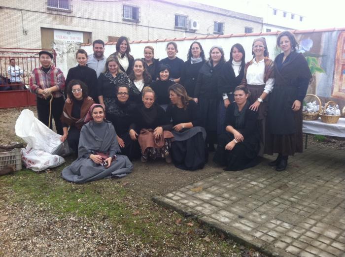 Padres, docentes y alumnos celebran la fiesta de la castaña en el colegio Joaquín Ballesteros de Moraleja