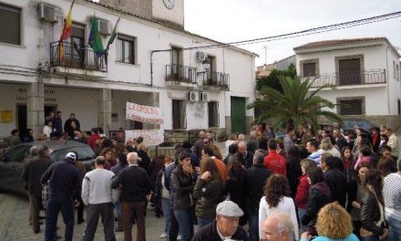 Vecinos de Guijo de Galisteo, Valrío y El Batán apoyan al que fuera alcalde Leopoldo Sánchez