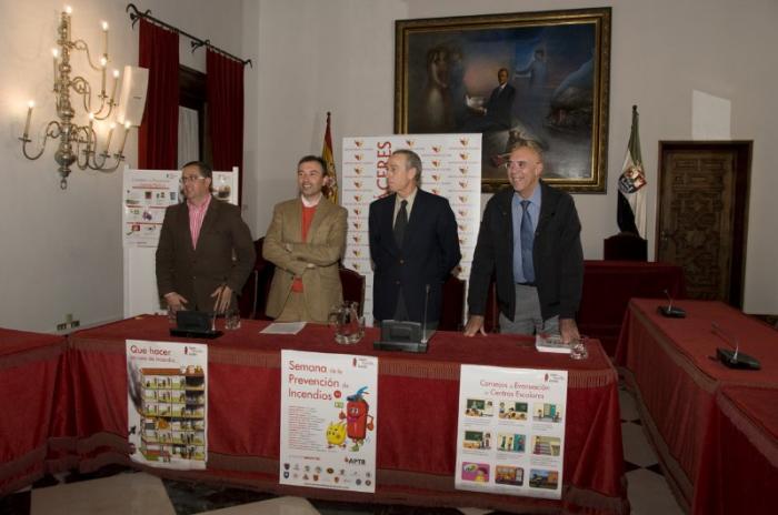La Diputación de Cáceres y el SEPEI participan en la VI edición de la  Semana de Prevención de Incendios