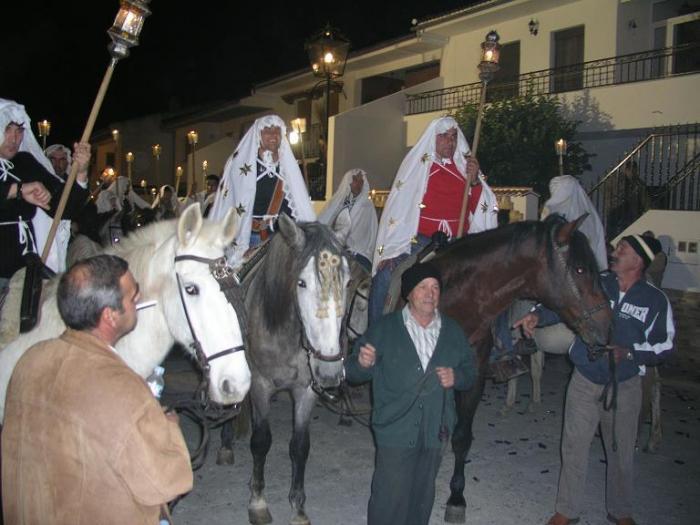 Los paladines de la Encamisá de Torrejoncillo nombrarán este sábado al pregonero y oferente de las fiestas