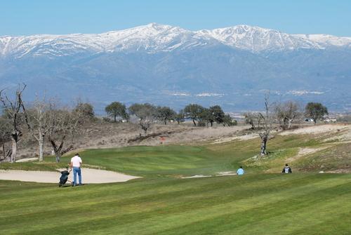 Extremadura se promociona como destino de turismo deportivo para la práctica del golf en Madrid