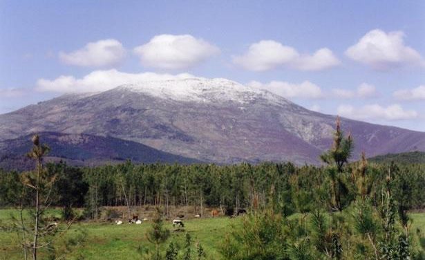 Los senderistas de Sierra de Gata colocarán el belén navideño este domingo en el Pico de Jálama