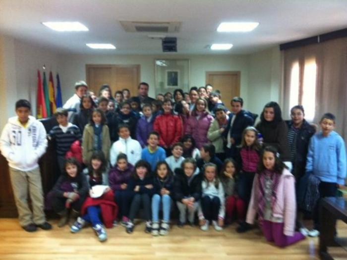 El Ayuntamiento de Moraleja conmemora la Constitución española realizando plenos infantiles con los escolares