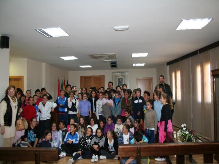 El Ayuntamiento de Moraleja conmemora la Constitución española realizando plenos infantiles con los escolares