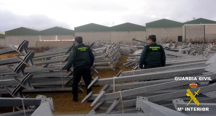 Detenidos seis integrantes de una banda que robaba  estructuras metálicas en la provincia de Badajoz