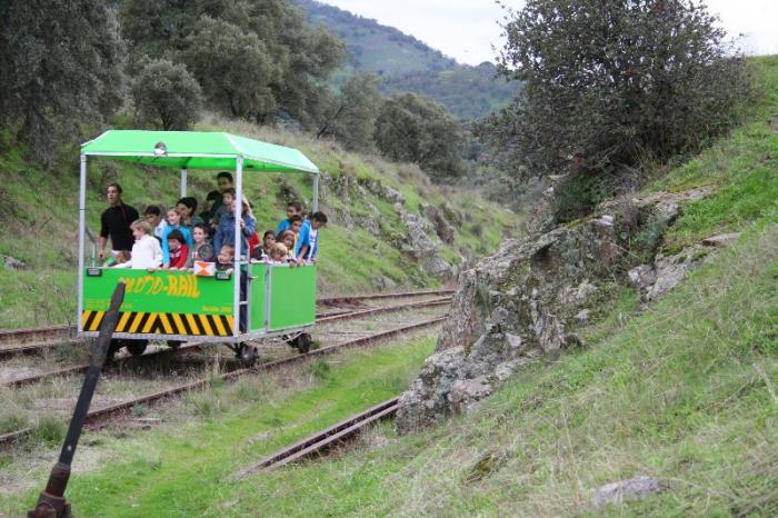 Municipios cacereños y salmantinos pretenden recuperar turísticamente el tren Ruta de la Plata