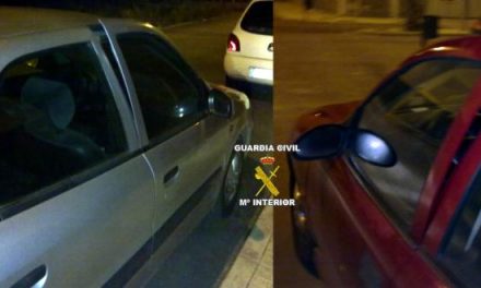 La Guardia Civil detiene a un joven de 22 años acusado de robar en el interior de cinco coches en Novelda y Sagrajas