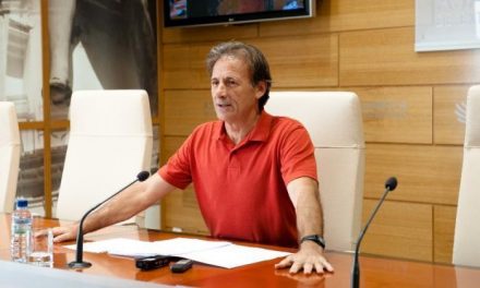 Escobar dice que la  Universidad de Extremadura “tiene que adaptarse a los nuevos tiempos”