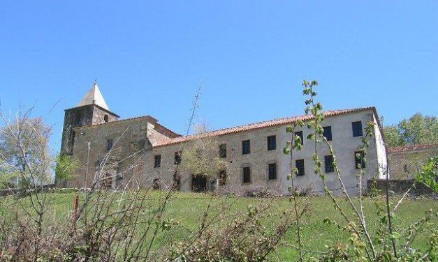 Del Moral vaticina que la Hospedería de Turismo de Sierra de Gata estará abierta al público «en pocos meses»