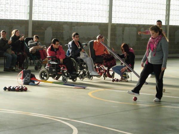 El Ayuntamiento de Cáceres arregla los acerados de la zona de ASPACE para mejorar la accesibilidad