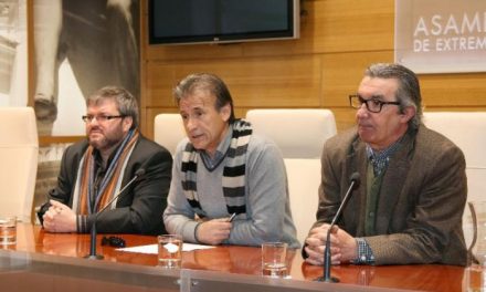 IU alerta de la “campaña de presión” que ejerce Alfonso Gallardo en relación a la declaración de la refinería