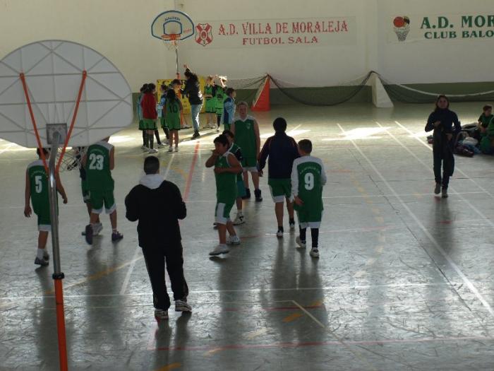 Ochenta escolares participan en la concentración JUDEX  de baloncesto que se celebró en Moraleja