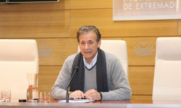 IU considera “clave” que Monago reivindique ante Rajoy la deuda histórica en “dinero contante y sonante”