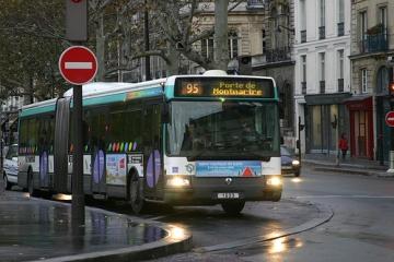 El Gobierno regional promociona el uso del transporte público con la campaña «Sube»