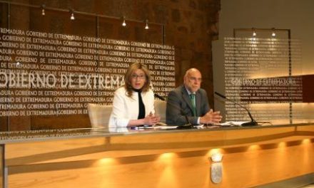 Extremadura estudia interponer un recurso de inconstitucionalidad sobre las primas a las renovables