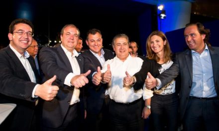 Monago pide en Sevilla el voto del cambio en Andalucía para el Partido Popular y para Javier Arenas