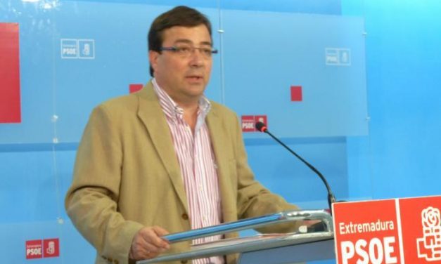 Fernández Vara apoya en «lo personal» a los acusados por los delitos de presunta corrupción en Plasencia