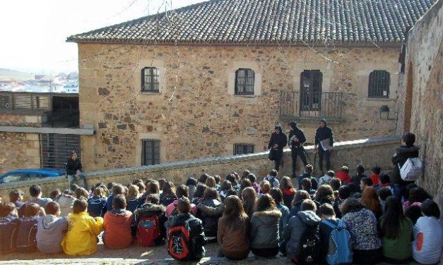 Cerca de 900 escolares han recorrido la historia de la ciudad con ‘Cáceres, Patrimonio de los Niños’