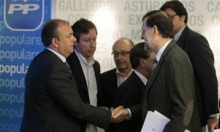 El presidente Monago intenta conseguir apoyos en Génova a la propuesta sobre «Los Pactos de la Moncloa»