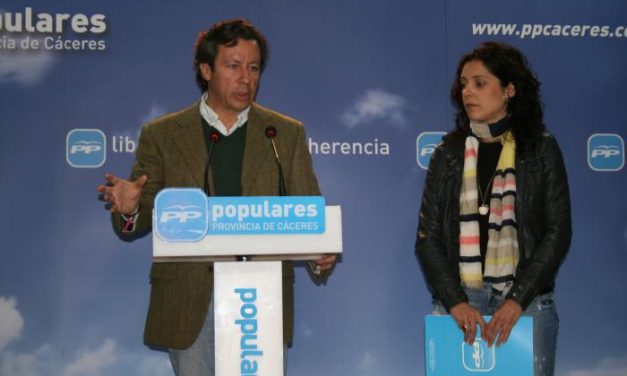Alberdi pide a Vara que trabaje por Extremadura y  que reme en la misma dirección que  Monago