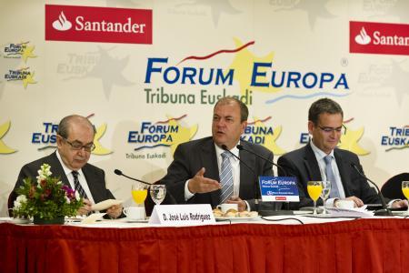 El presidente Monago afirma en Euskadi que «el futuro de Europa es muy importante para Extremadura»