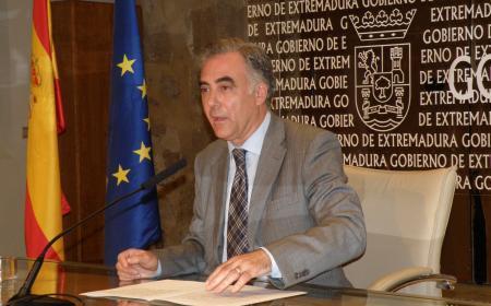 Francisco Javier Fernández Perianes presenta su dimisión irrevocable como consejero de Salud