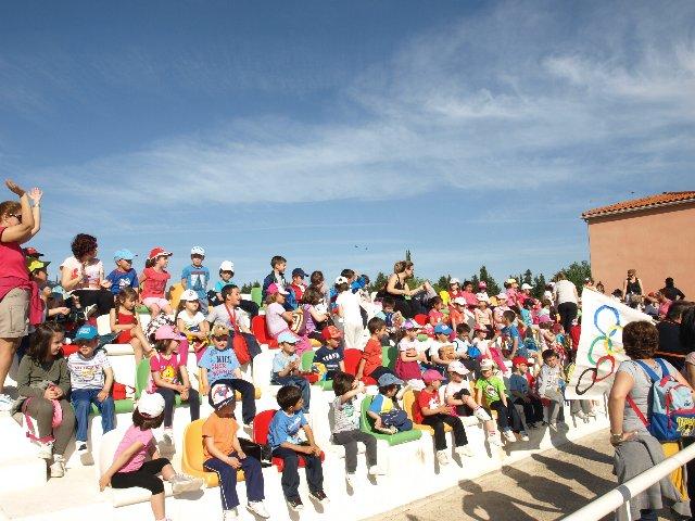 Más de 200 alumnos del colegio Joaquín Ballesteros de Moraleja participan en la I Peque-Olimpiada