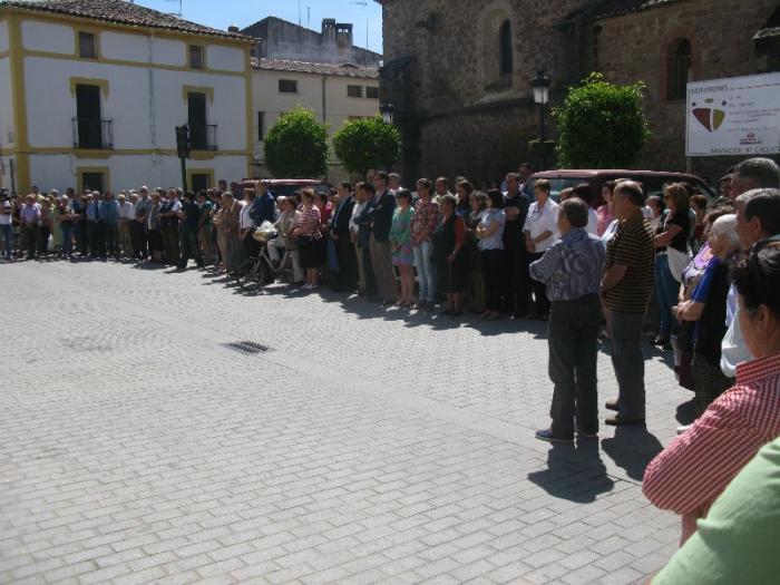 Los ayuntamientos de Extremadura se solidarizan con las víctimas de Moraleja con un minuto de silencio
