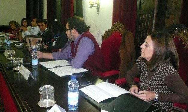 La concejala de Siex en el Ayuntamiento de Coria, Rosa Montero, renuncia a su acta «por motivos personales»