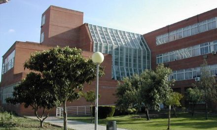 Extremadura no subirá las tasas universitarias en primera matrícula para el próximo curso escolar