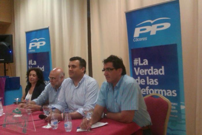 El PP regional informa en un acto en Coria sobre «La verdad de la reformas» del Gobierno de Rajoy
