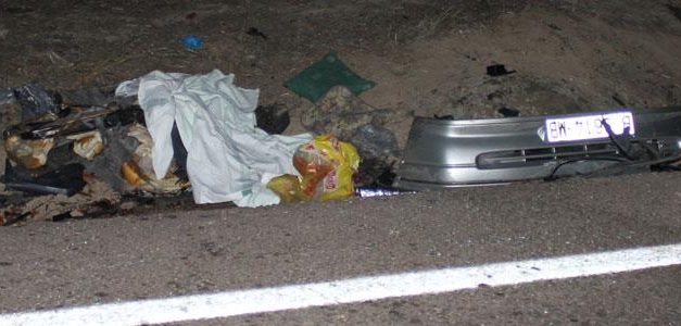 Dos personas fallecen y una tercera resulta herida en un choque frontal entre dos coches en Mengabril