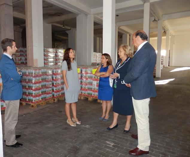 El delegado del Gobierno solicita donaciones y trabajo voluntario para el Banco de Alimentos de Badajoz