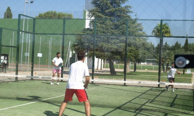 La segunda edición del torneo de pádel «San Buenaventura» congregó a 12 parejas en  Moraleja