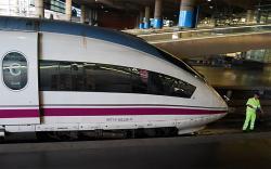 El tren Lusitania estrena su nuevo recorrido entre Madrid y Lisboa por Salamanca y abandona Extremadura