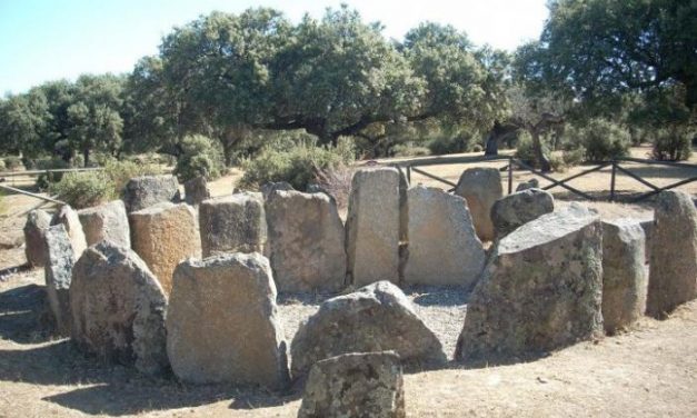 La Asociación Andares estudia posibles nuevos yacimientos arqueológicos en la dehesa de Montehermoso
