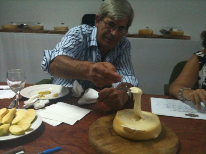 Un queso de la marca «La Castuereña» gana la cata-concurso a la mejor Torta de la Serena