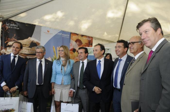 La Diputación de Cáceres expresa su compromiso para seguir apoyando en próximas ediciones la Feria Rayana