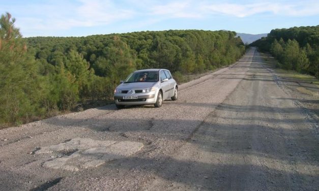 El sector turístico de Trasierra exige el arreglo de la carretera de acceso a la villa de Granadilla