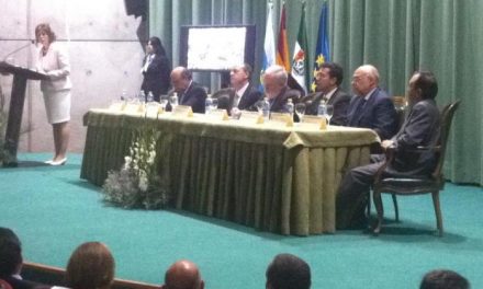 Monago asegura en Zafra que el Ejecutivo defiende una norma del ibérico que beneficie a la región