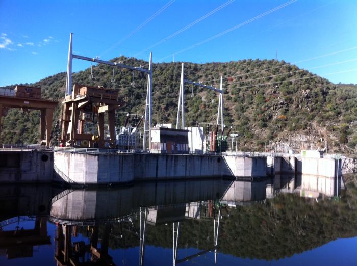 El PSOE diseñó un puente  sobre el río Sever para unir Cedillo y Portugal sin carreteras de acceso