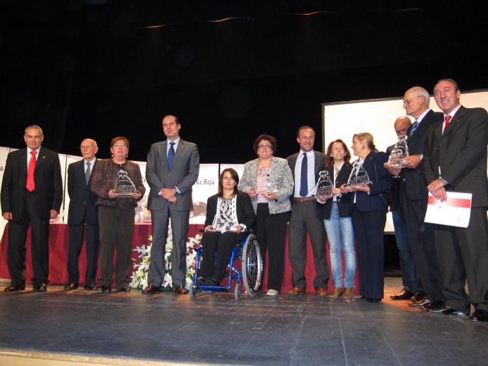 Cruz Roja Española en Extremadura concede los Premios Humanidad en una gala en Almendralejo