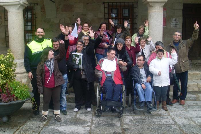 Discapacitados de Coria, Moraleja, Puebla de Argeme y Rincón del Obispo reciben clases de seguridad vial