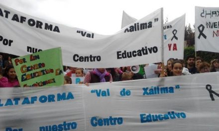 Los padres del Val de Xálima amenazan con no llevar a sus hijos a clase si no se reanudan las obras del IESO