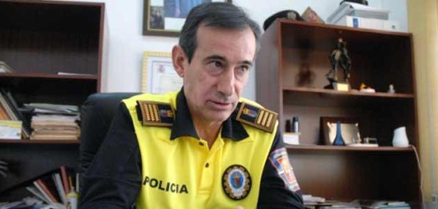 Encuentran muerto en su despacho, de un tiro, al jefe de la Policía Local de Badajoz, Juan José Venero